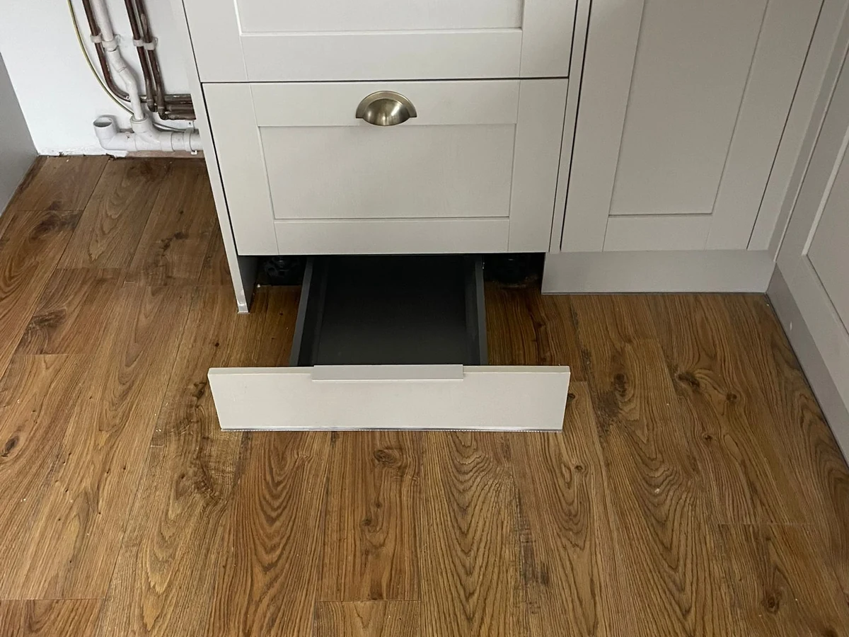 kitchen cabinet fitting shaker base units gold cup handles open plinth swansea daffodil carpentry