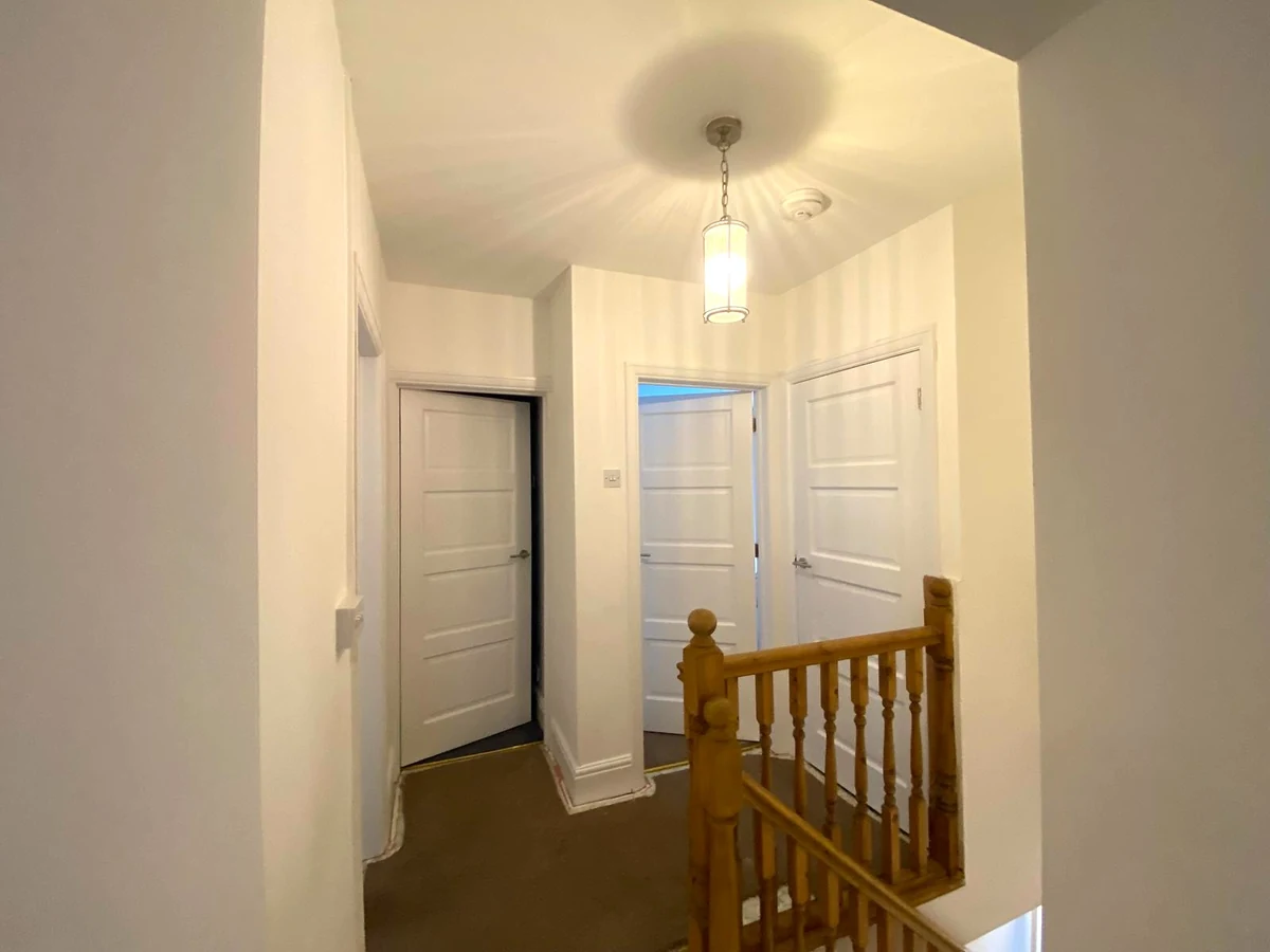 wood-flooring-oak-flooring-hallway-detail-swansea-daffodil-carpentry wood flooring oak flooring hallway detail swansea daffodil carpentry